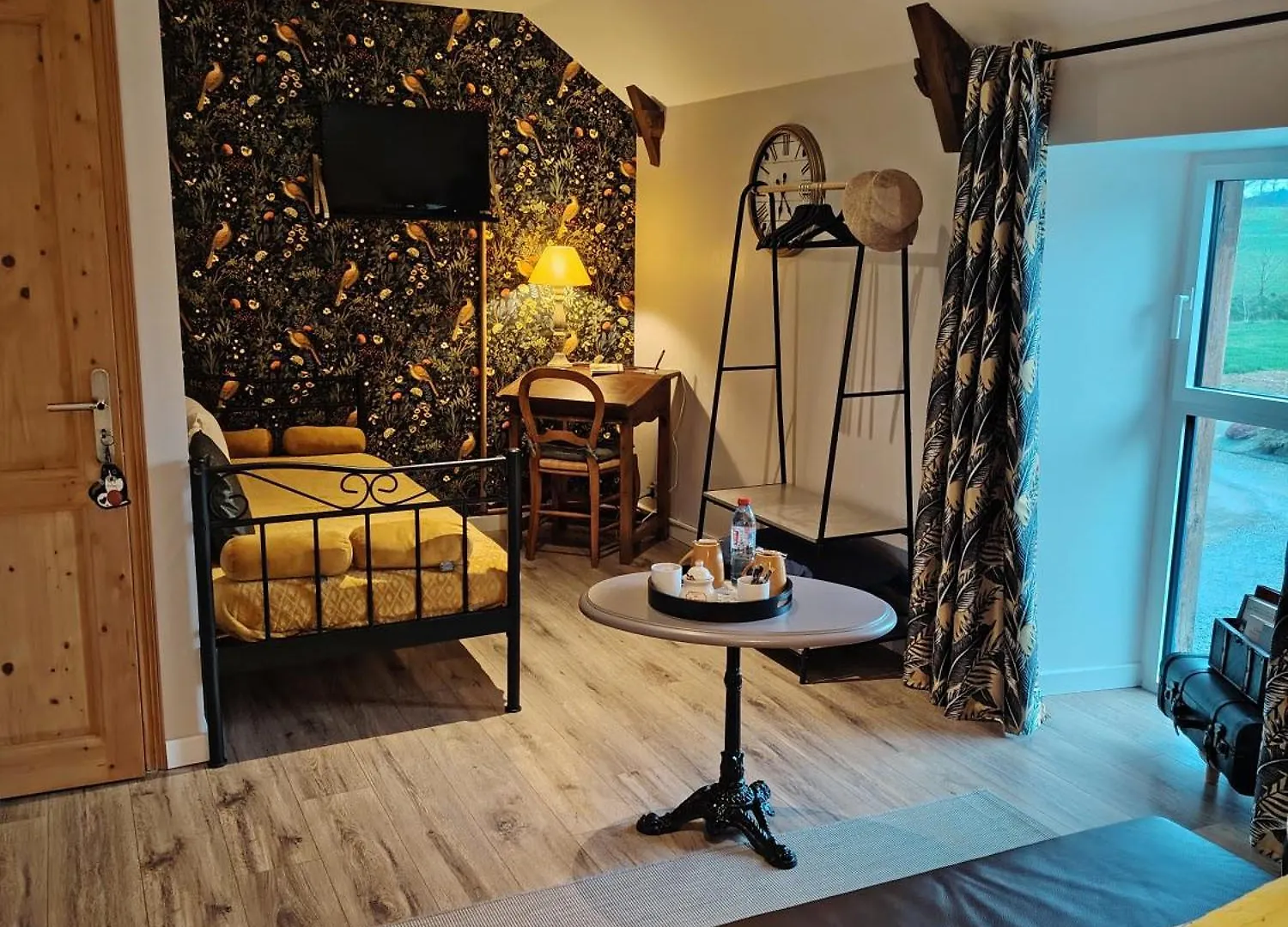 Le Douetaux Chambres D'Hotes La Baussaine Panzió