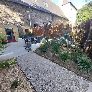 Hébergement de vacances Meuble Avec Terrasse Axe Rennes Saint Malo, La Baussaine